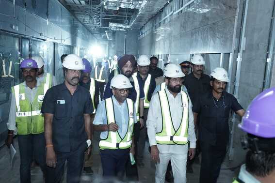 Honourable Chief Minister takes review of Metro-3 work