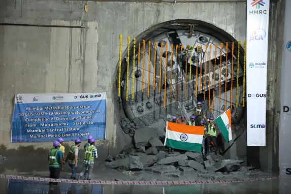 MMRC achieved its 41st breakthrough as TBM Tansa completed its final downline drive of 832.5m in 263 days using 555 concrete rings from Mahalaxmi to Mumbai Central Metro Station