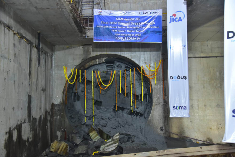 MMRC achieves its Final Breakthrough at Mumbai Central Metro Station. (3)