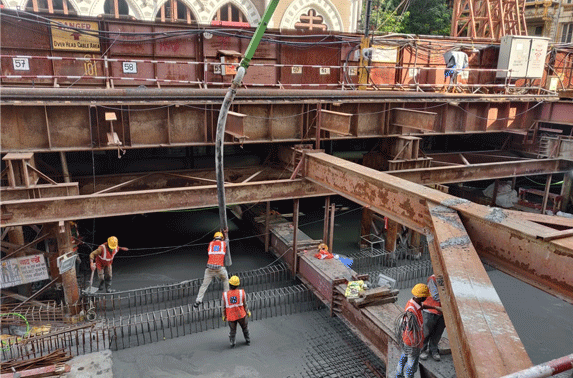 Roof Slab concreting in Grid 10-12 at Hutatma Chowk Station